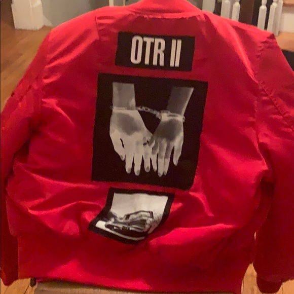 Red Bomber - Beyonce - OTR II - Tour Jacket - Picture 3 of 4